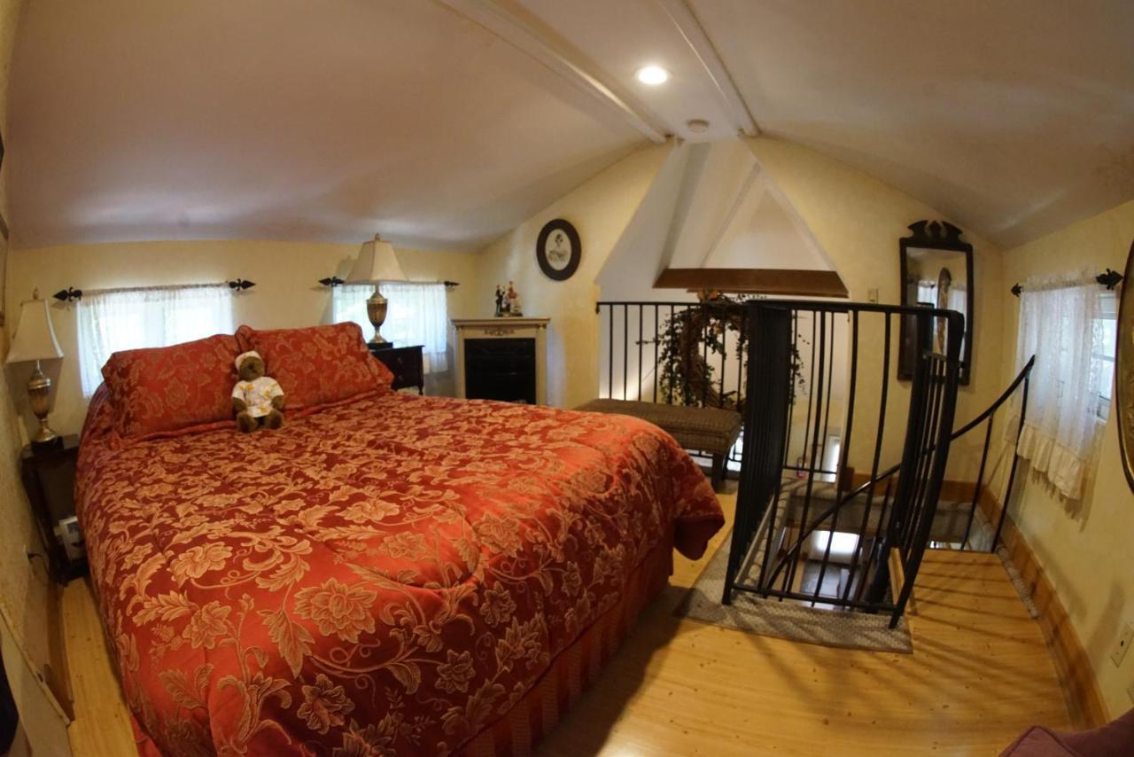 Fleur De Lac Europeran Inn Lake Arrowhead Exterior photo